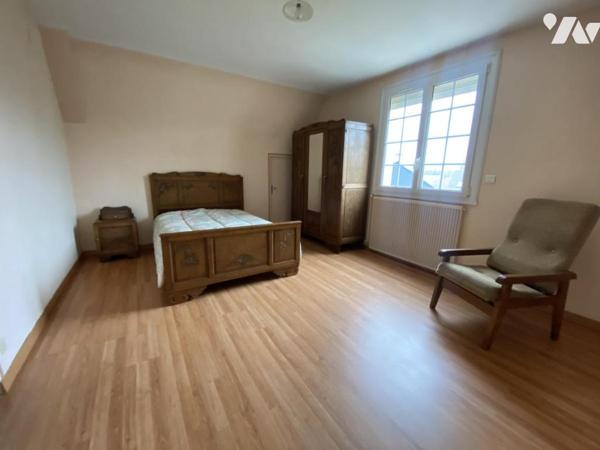 A VENDRE - MAISON INDIVIDUELLE - LE GENEST SAINT ISLE 