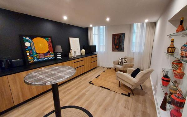 Appartement à vendre    2 pièces •  Nice