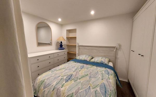 Appartement à vendre    2 pièces •  Nice