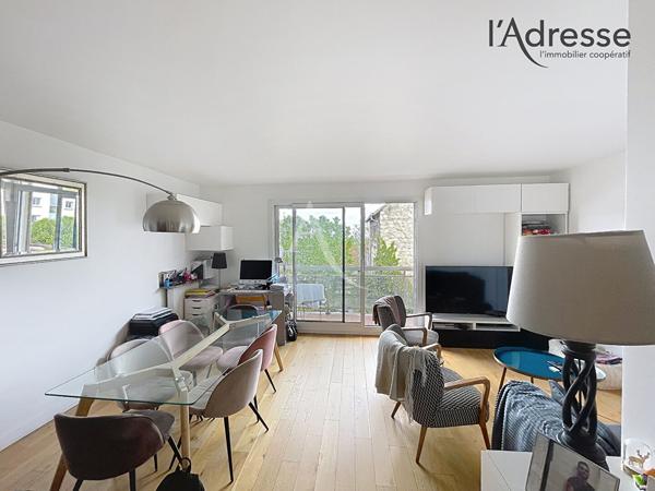 Appartement Suresnes 5 pièce(s) 89.02 m2 avec 2 balcons terrasse