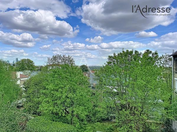 Appartement Suresnes 5 pièce(s) 89.02 m2 avec 2 balcons terrasse