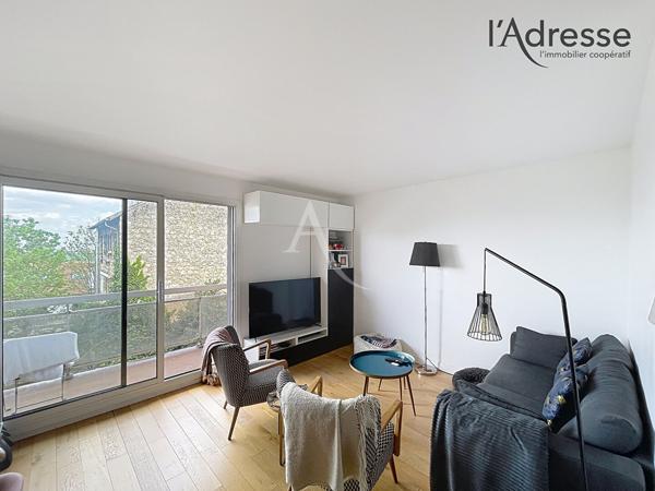 Appartement Suresnes 5 pièce(s) 89.02 m2 avec 2 balcons terrasse