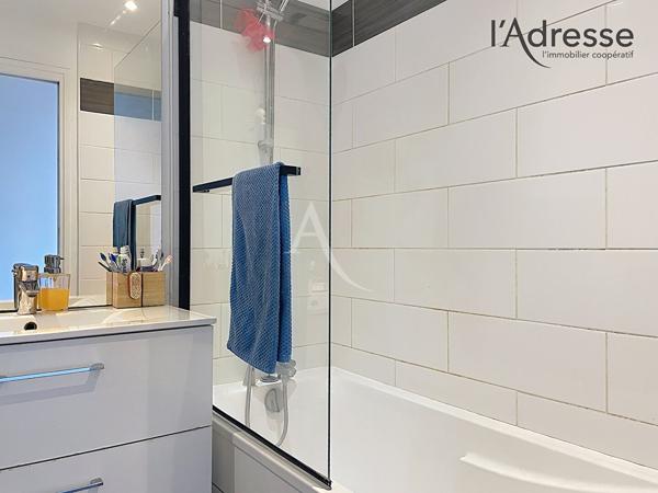 Appartement Suresnes 5 pièce(s) 89.02 m2 avec 2 balcons terrasse