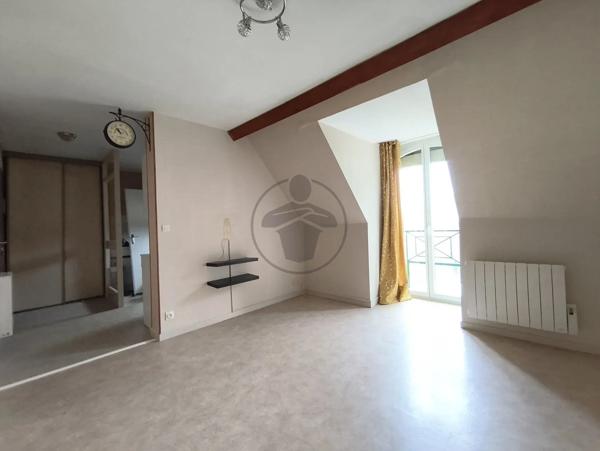 Location                                                      Appartement
                        
                     2 pièces                      37 m2                     à Baume-les-Dames