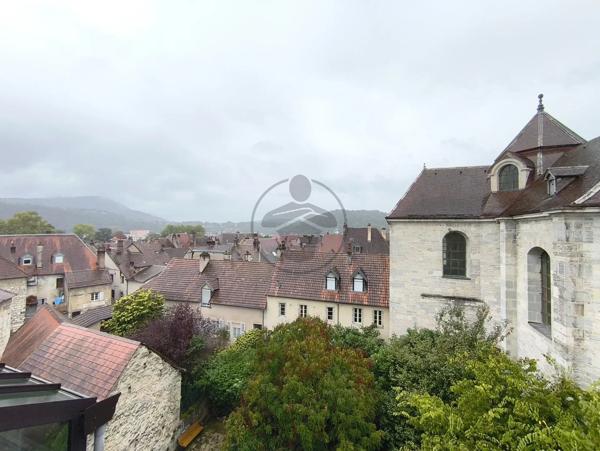 Location                                                      Appartement
                        
                     2 pièces                      37 m2                     à Baume-les-Dames