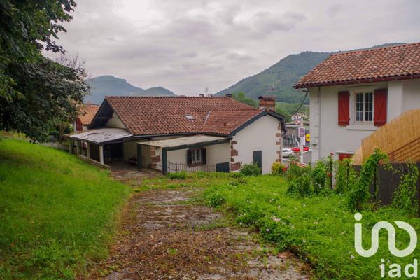 Maison à vendre 8 pièces 197,24 m² Uhart-Cize