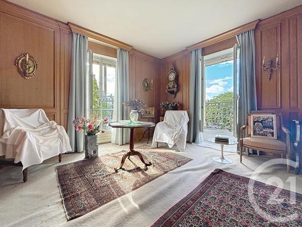 Appartement F6 à vendre  6 pièces - 123,46 m 2   PARIS  - 75011