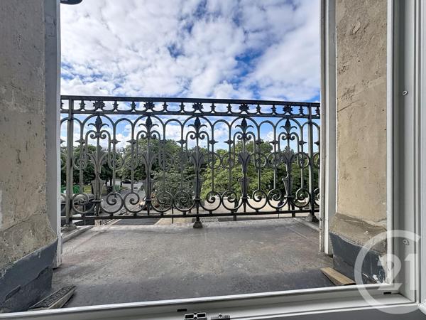 Appartement F6 à vendre  6 pièces - 123,46 m 2   PARIS  - 75011