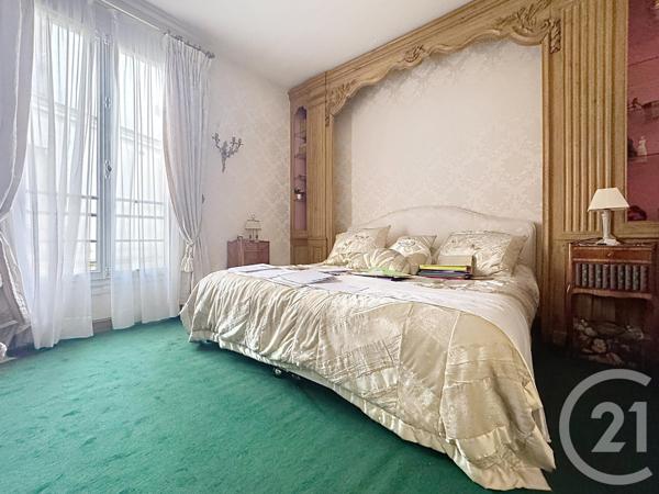 Appartement F6 à vendre  6 pièces - 123,46 m 2   PARIS  - 75011