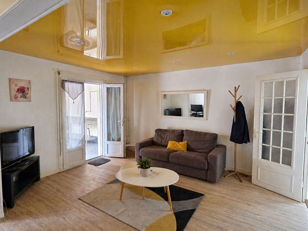 Maison familiale avec garages, à 15 min à pied de la gare du Mans