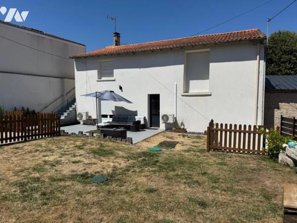 LA CRECHE, maison ancienne de 123 m² 3 chambres