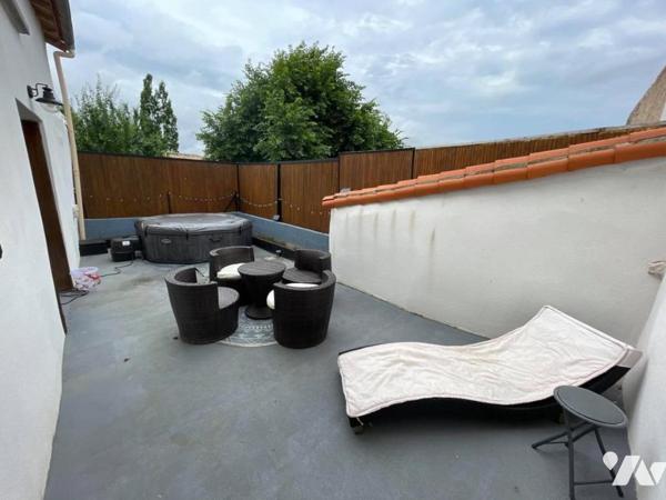 LA CRECHE, maison ancienne de 123 m² 3 chambres