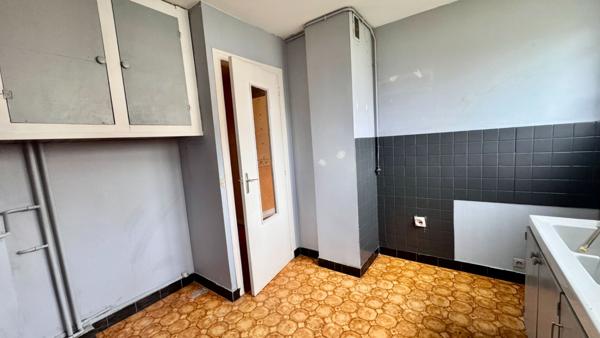 TROIS PIECES LE PERREUX SUR MARNE avec cave et box