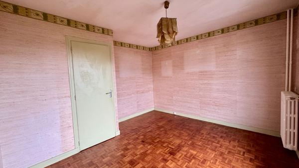 TROIS PIECES LE PERREUX SUR MARNE avec cave et box