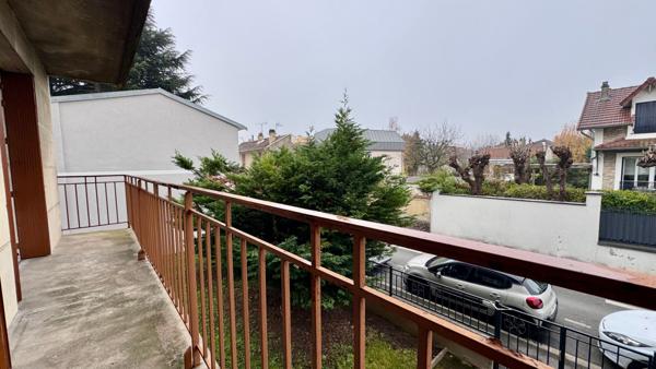 TROIS PIECES LE PERREUX SUR MARNE avec cave et box