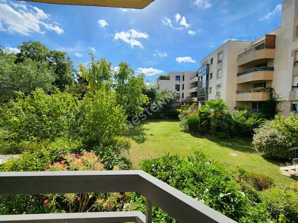 Appartement 3 pièces à vendre à Suresnes, Parc du Château - 79 m², 1er étage, exposition Sud