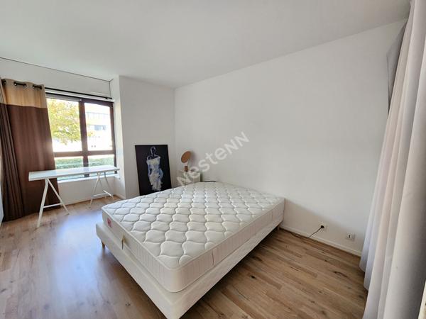 Appartement 3 pièces à vendre à Suresnes, Parc du Château - 79 m², 1er étage, exposition Sud