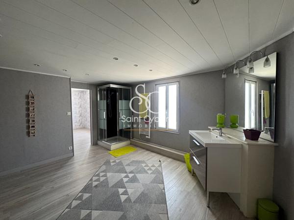 Angoulême – Maison 4 pièce(s) 194.42 m2