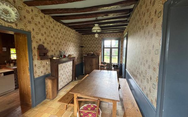 Maison à vendre    7 pièces •  Coulonges-les-Sablons