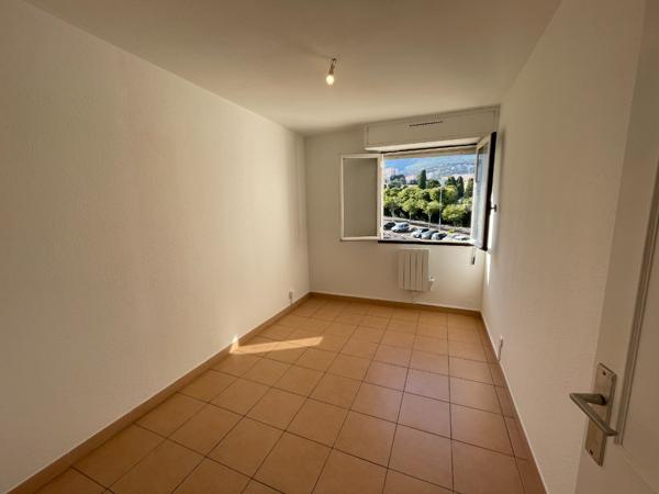 Location d'un appartement F3 à BASTIA