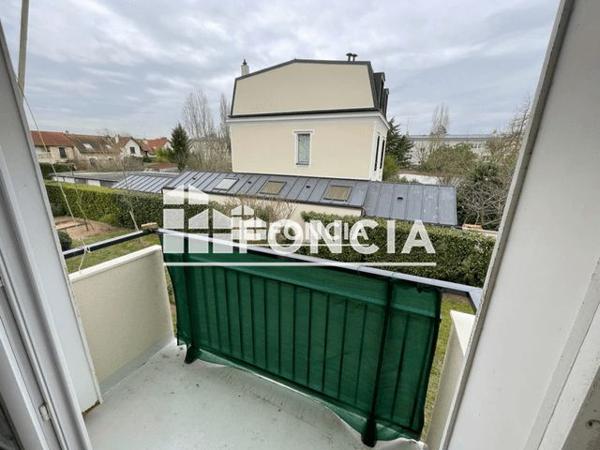 Location Appartement 4 pièces 64.9 m² - 52 AVENUE CARNOT Croissy Sur Seine 78290