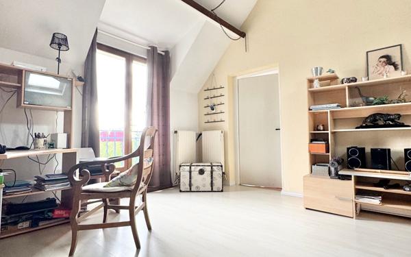 Maison à vendre    5 pièces • 240 m2 Champhol