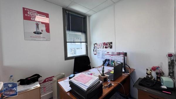 Local commercial à vendre 150m²