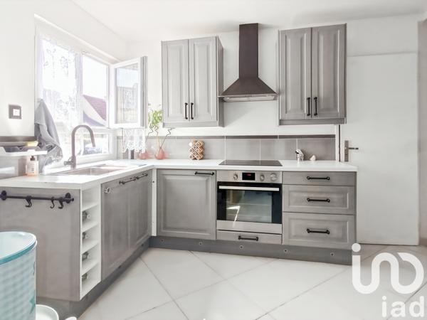 Maison à vendre 5 pièces 99 m² Savigny-le-Temple