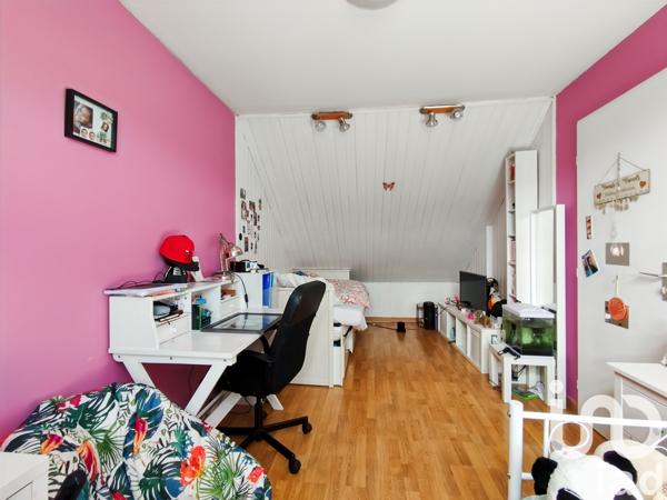 Maison à vendre 5 pièces 99 m² Savigny-le-Temple