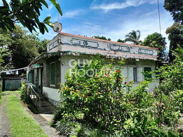 AU COEUR DE LA VILLE SUR UNE PARCELLE DE 1307 m² CONSTRUCTIBLE