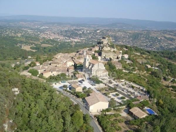 À VENDRE : Magnifique Maison de caractère au Cœur de Saignon, Luberon
