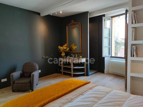 À VENDRE : Magnifique Maison de caractère au Cœur de Saignon, Luberon