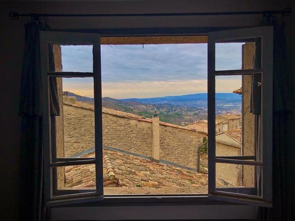 À VENDRE : Magnifique Maison de caractère au Cœur de Saignon, Luberon