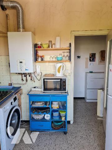 Rue Nicolas Péraldi, à 6km de l'aéroport Napoléon Bonaparte,à proximité de toutes commodités (g...