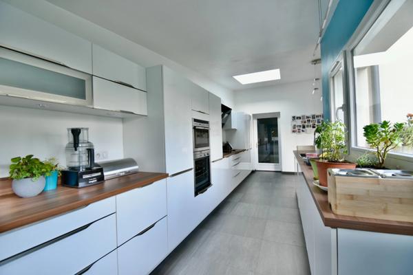 A vendre MONTESSON Centre ouest maison 6 chambres, 200 m², terrasse, jardin