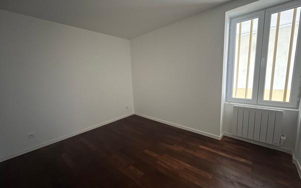 Appartement à louer    2 pièces • 40,22 m2 Saint-Laurent-sur-Saône