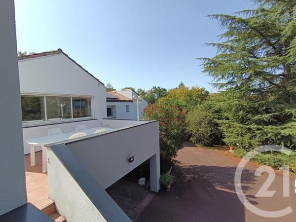 Maison à vendre  10 pièces - 236 m2 CARIGNAN DE BORDEAUX - 33