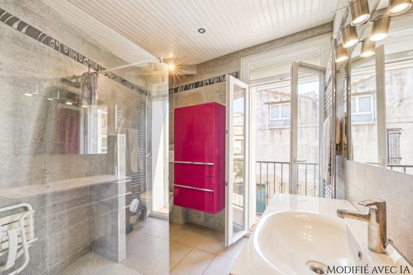 Vaste maison de village de 175 m2 avec immense garage, terrasse panoramique de 40 m2 et jardin - Saint-Paul-de-Fenouillet