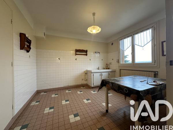 Maison à vendre 5 pièces 88 m² Saint-Julien-du-Sault