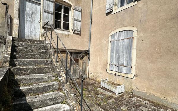 Maison à vendre    5 pièces •  Châtenois