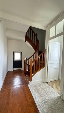 Maison
                                                                                                                                                                                                                                                                                                                        4 pièce(s)                                                                                                                                                                                                          3 chambre(s)                                                                                                                                                                                                          115  m²
