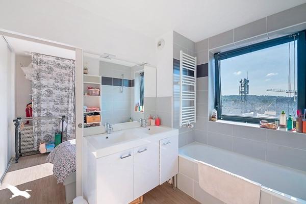 Appartement à vendre |  Bordeaux |  4 pièces | 77 m²