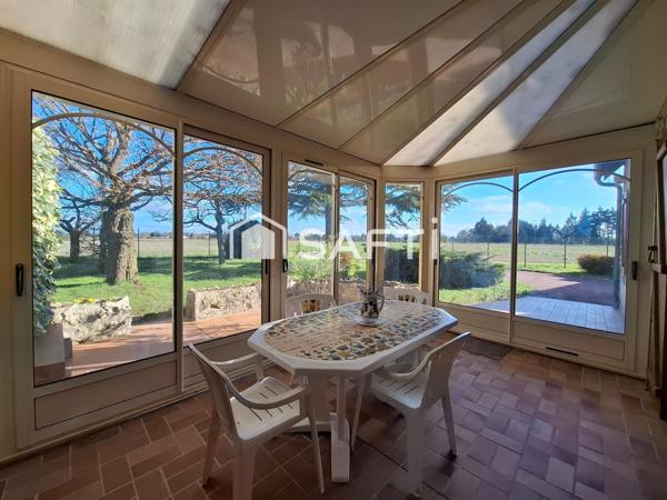 Maison traditionnelle sur grand terrain, au calme !