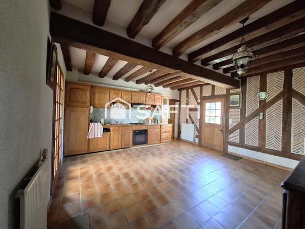 Maison traditionnelle sur grand terrain, au calme !