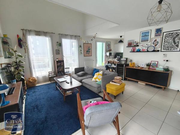 Appartement à louer 5 pièces 106.8m² Bordeaux (33300)