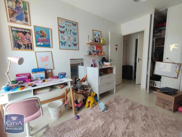 Appartement à louer 5 pièces 106.8m² Bordeaux (33300)