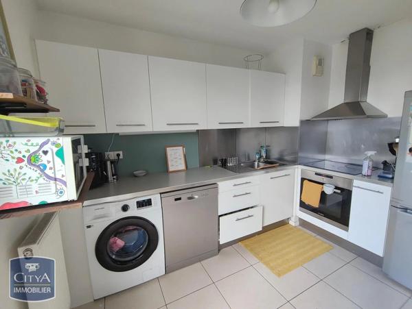 Appartement à louer 5 pièces 106.8m² Bordeaux (33300)