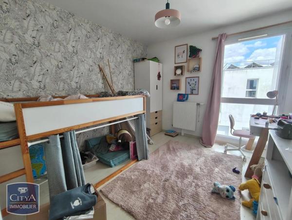 Appartement à louer 5 pièces 106.8m² Bordeaux (33300)