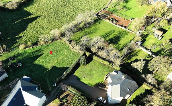 Rare terrain viabilisé de 855 m² vue nature, impasse calme, proche Rodez