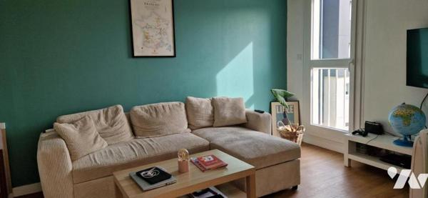 Saint Malo - Gare - Appartement T5 (100m²) en bon état - Balcon (sud) - Cave et Parking
